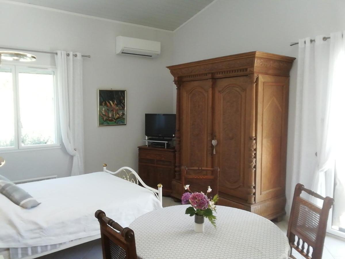 Le Quatorze Apartman Laroque-des-Albères Kültér fotó